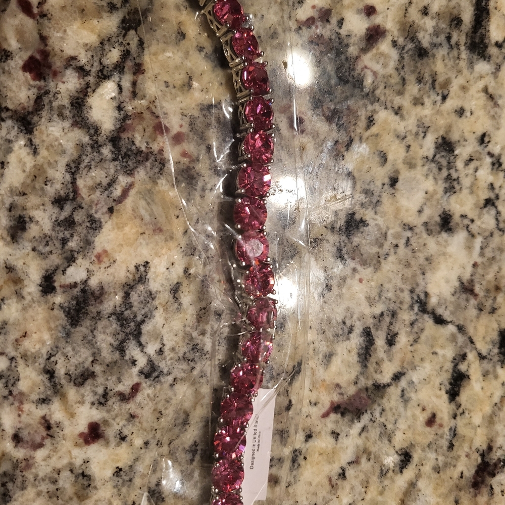 Park Lane Impressions bubble gum bracelet